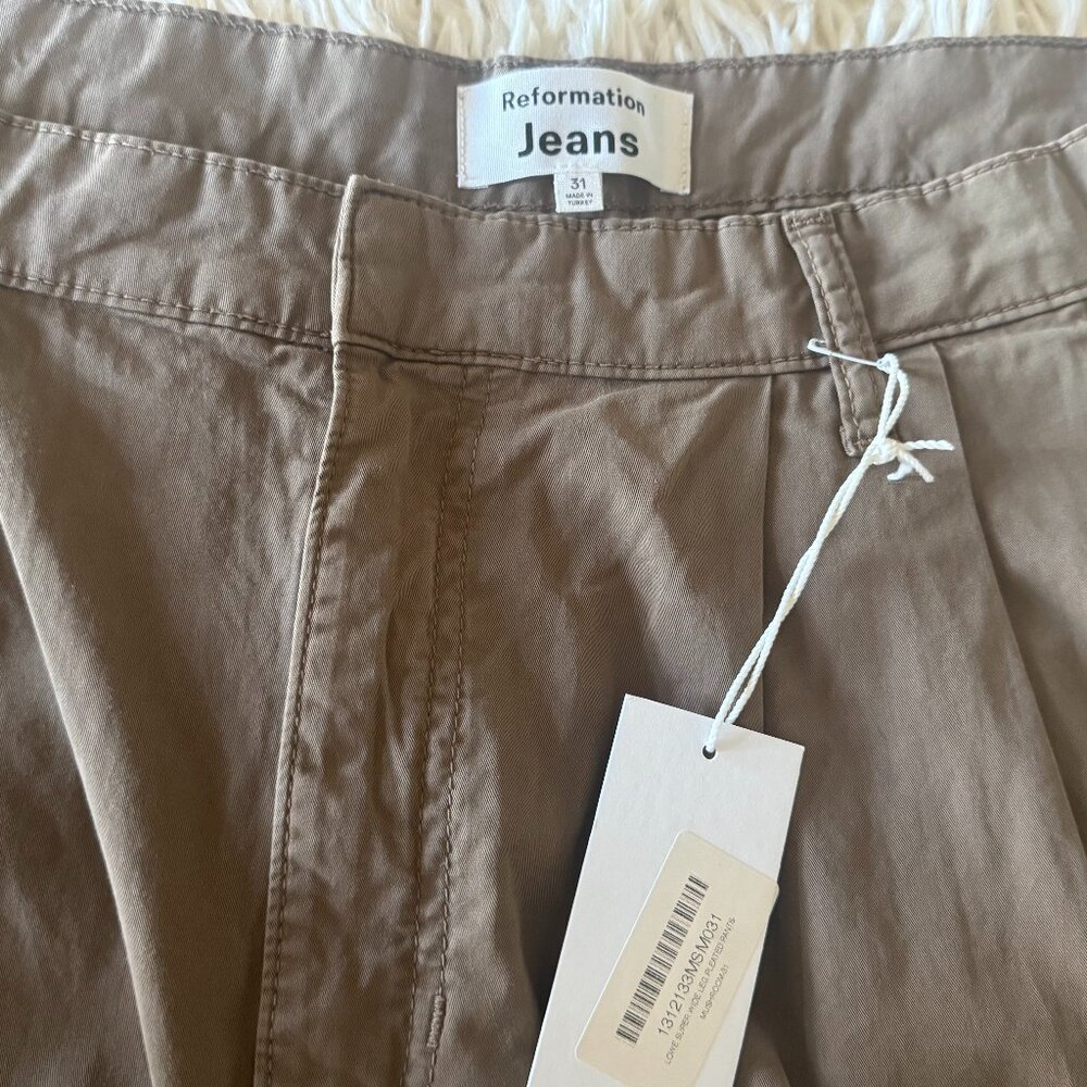 Reformation Lowe Super Wide Leg Pleated Pants Mushroom - Size 31
